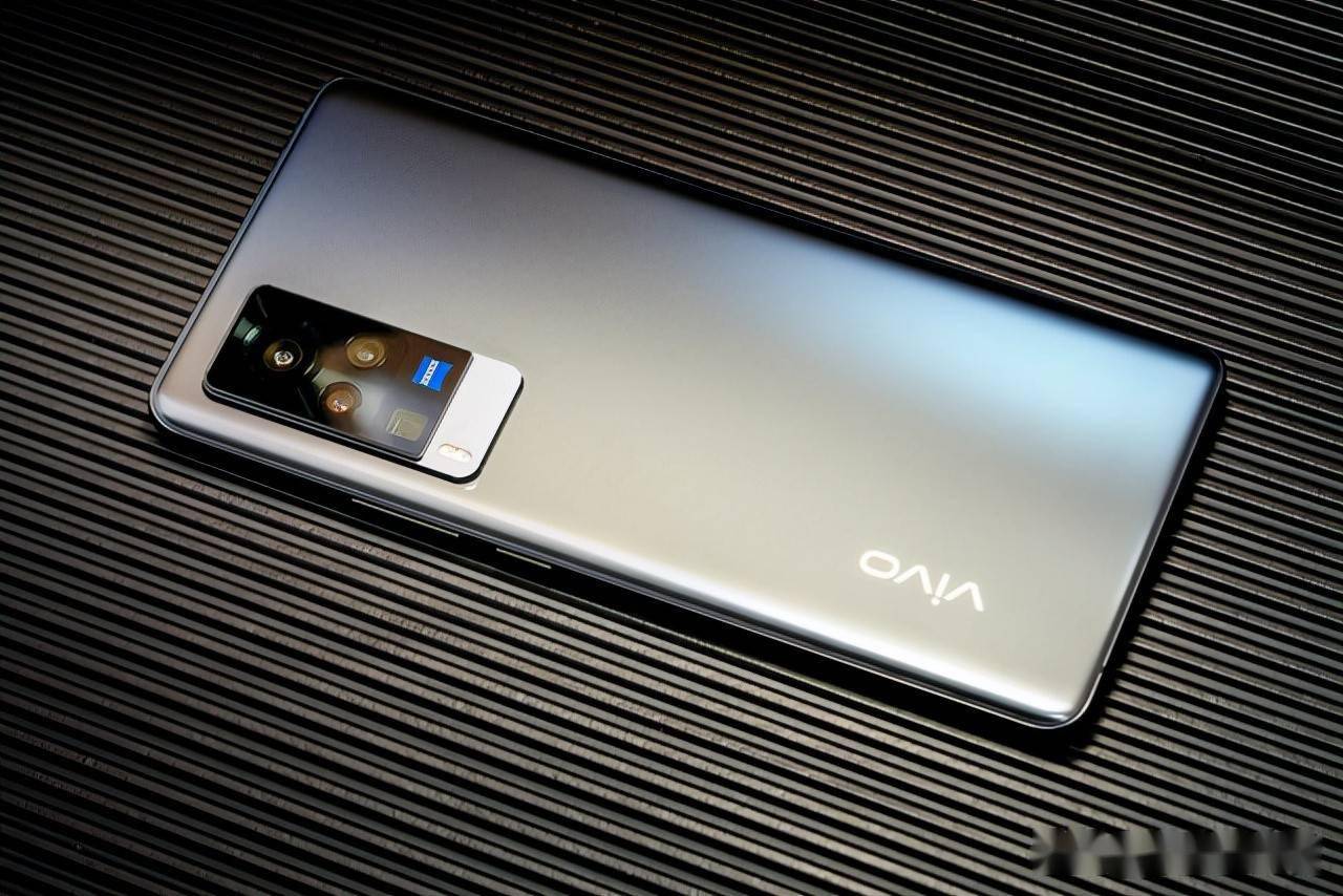 高配18g 512g,7999少不了!vivo nex5正在量产