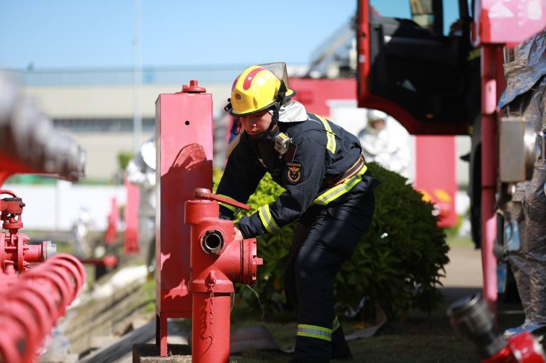 210名消防员参演,广西消防开展石油化工火灾事故处置综合实战演练
