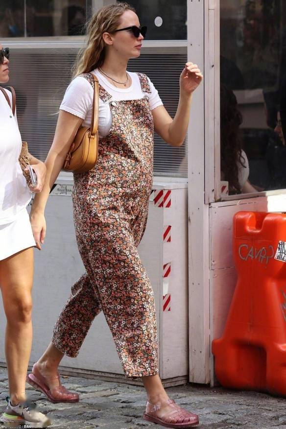 玩家|一大批好莱坞新片剧照来袭，《失控玩家》票房破4亿