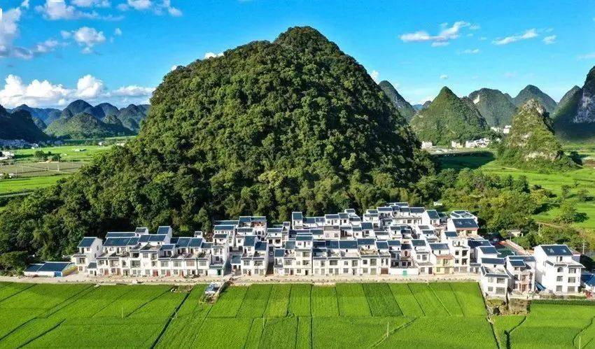 靖西市住建局全力做好乡村治理示范村项目建设