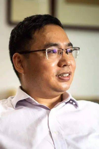 简介从事中国现当代文学研究,出版有专著《瞿秋白与左翼文学的中国化