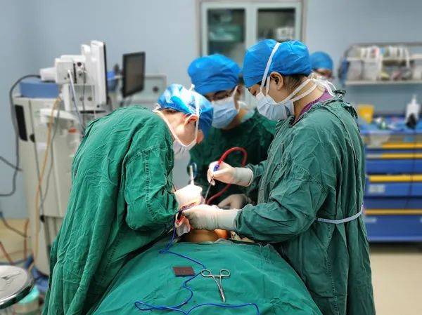 间隙|警惕！急性炎症期，拔牙需谨慎！