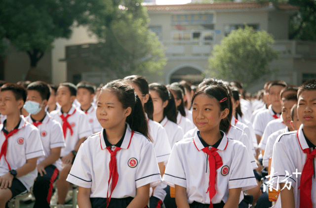 什么是集团化学校 cfe1470b89d542dca155f9e287e8686a.png