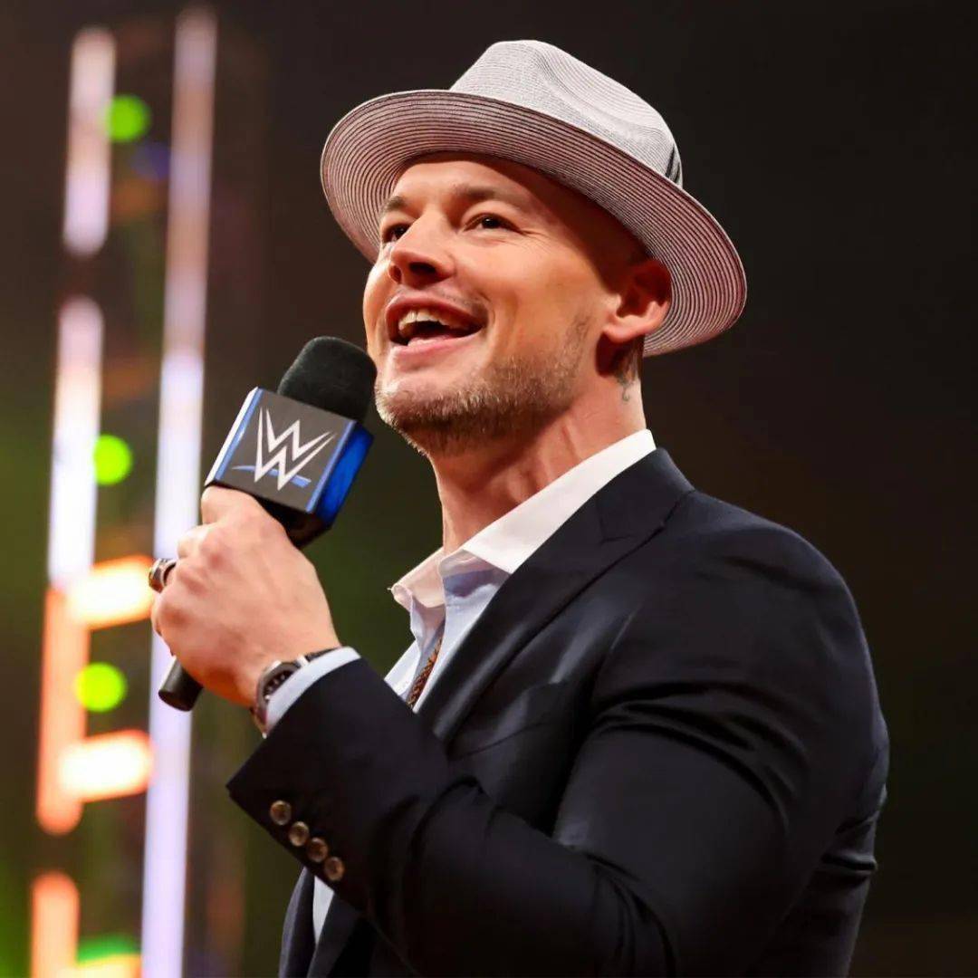 头奖之城城主嗨皮哥巴伦科尔宾一个你都想成为他这样男人的明星