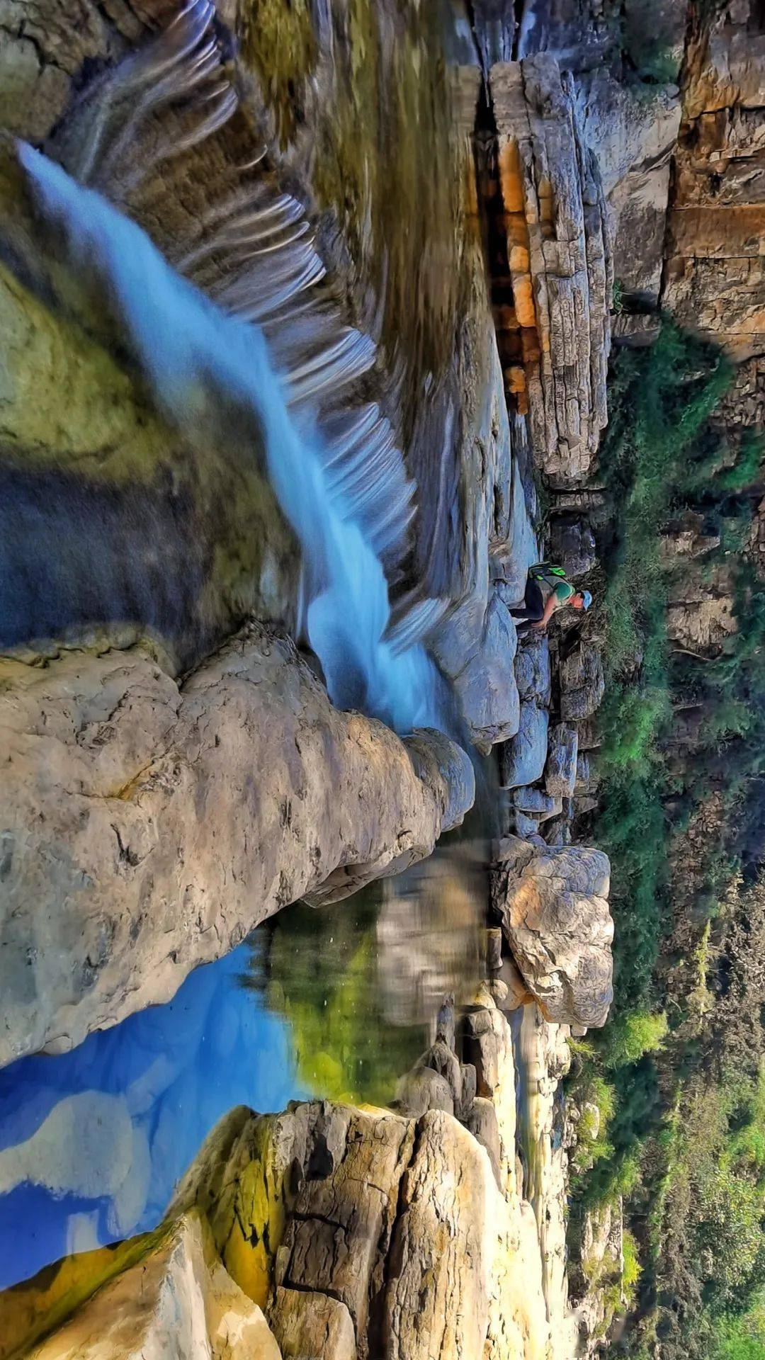 我市一峽谷河道內發現岩溶溶蝕地貌景觀