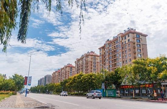 初秋时节的文明乳山