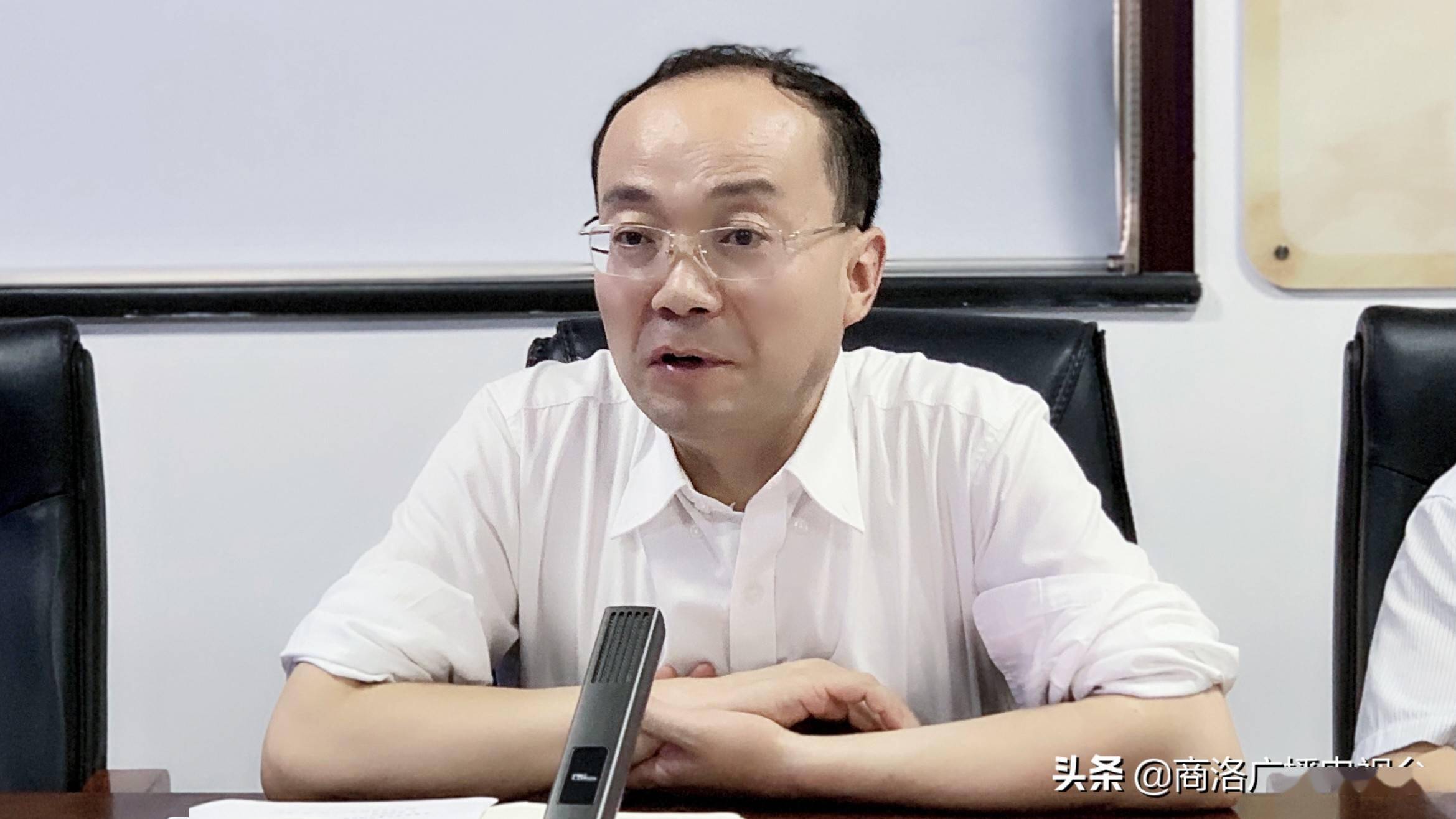 市委网信办主任赵嘉安,商洛日报社长张建军,市广播电视台台长闫玉宏