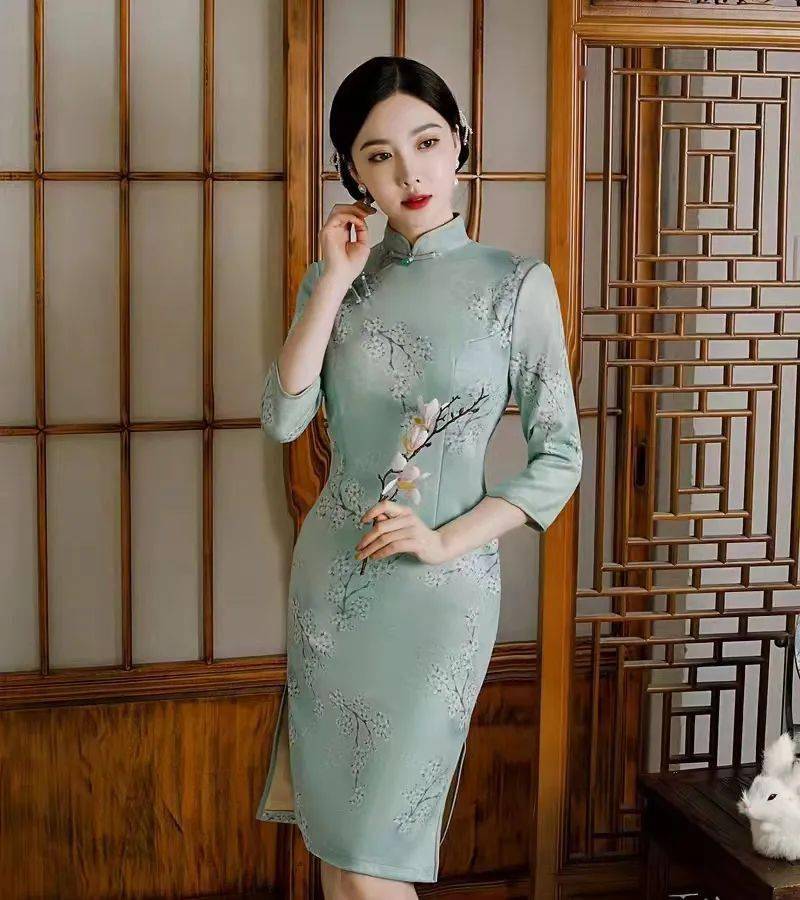 美丽的中国旗袍,漂亮的小家碧玉!