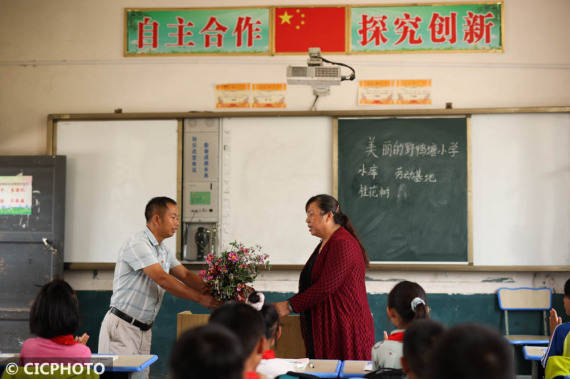 年级|全心奉献 桃李芬芳