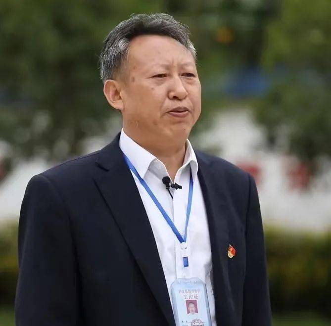 邓飞发挥督学作用为办人民满意教育不懈努力