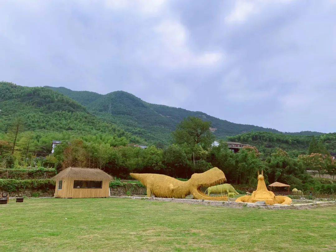 仙潭村田园乐园改造 前后对比 照近几年来,仙潭村大力提倡建设生态