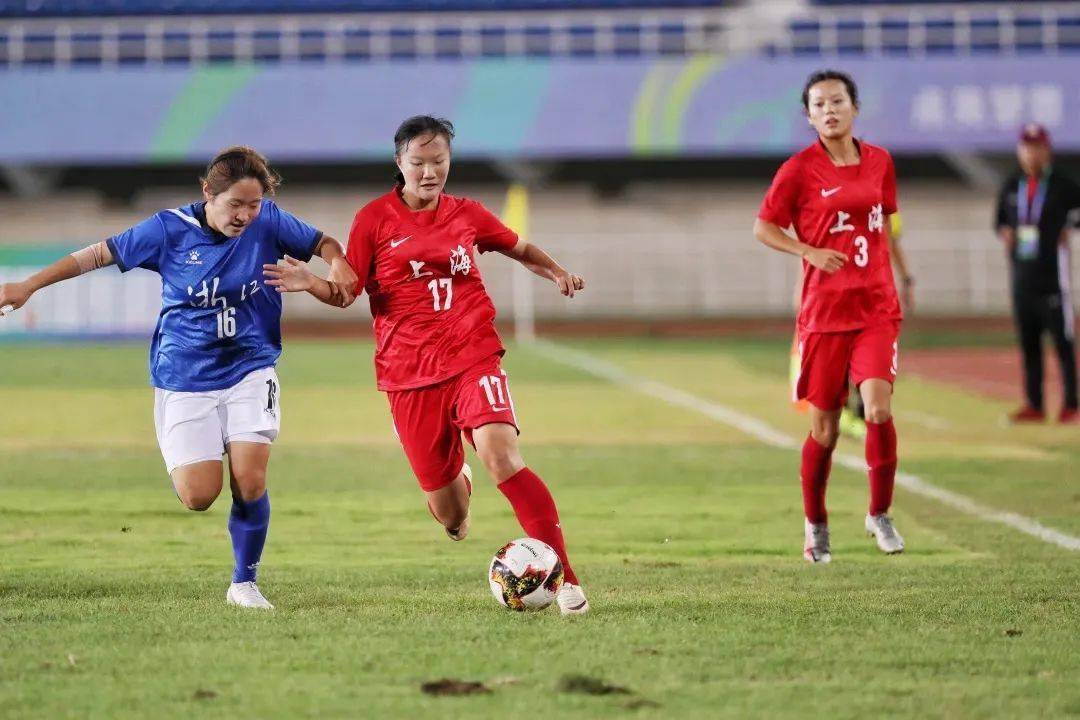 祝贺上海u18女足成功卫冕全运会冠军其中10名运动员来自普陀女足