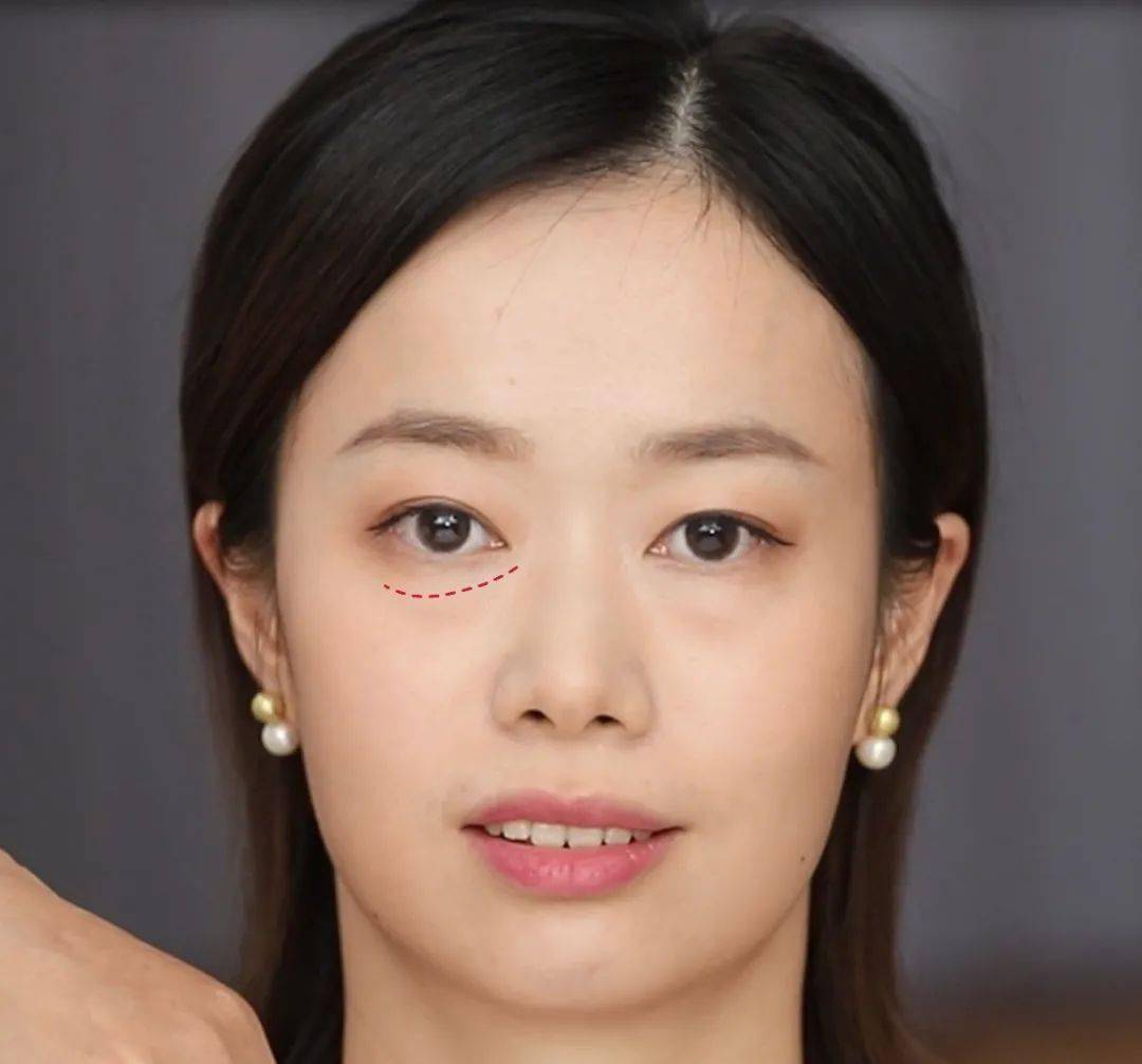 三角|普通人用毛戈平能变美好几倍！真香！
