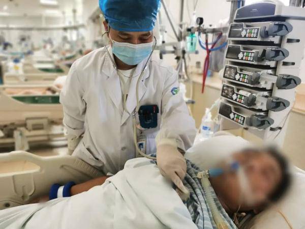 黄先生|杭州男子突发全身抽搐，被送进ICU！医生一看脚后跟····