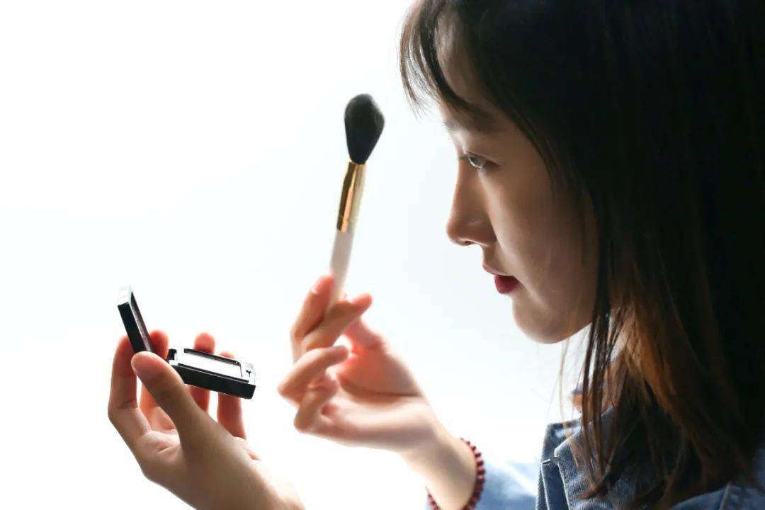 三角|普通人用毛戈平能变美好几倍！真香！