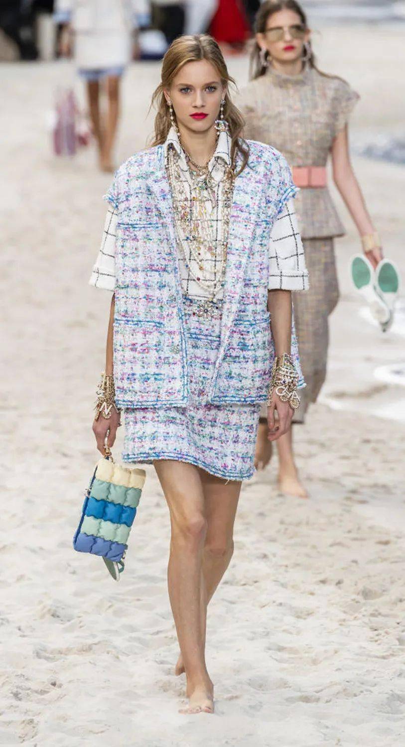 灵感|时尚圈的新物种，一只“海豚”的潮流单品“上位”史