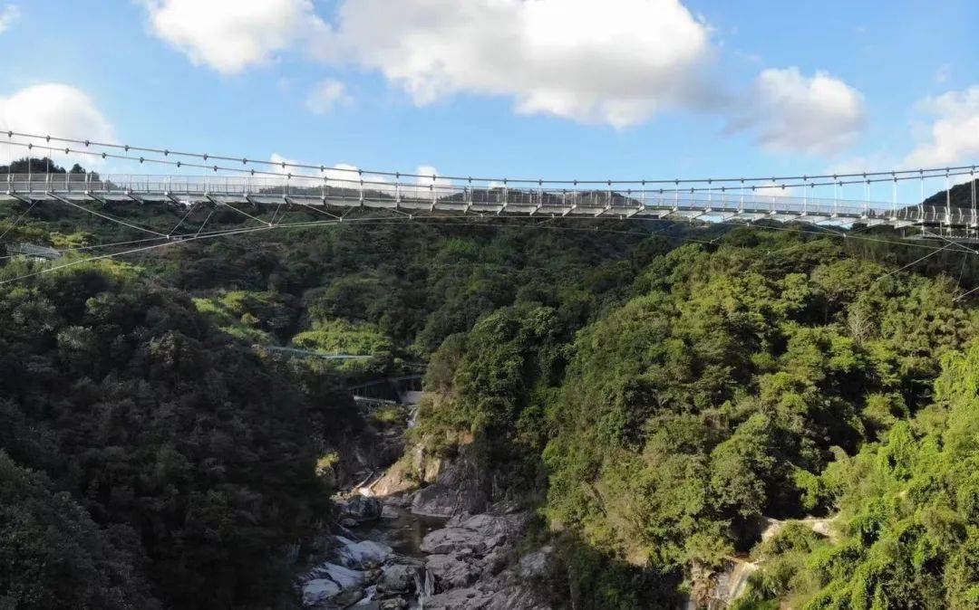 霞浦罗汉溪玻璃栈道图片