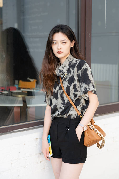 职场新人王颖飞好运藏在努力里