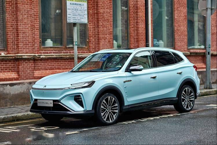 周杰伦玩改marvelr新车限定色有一种流行蓝叫jayblue