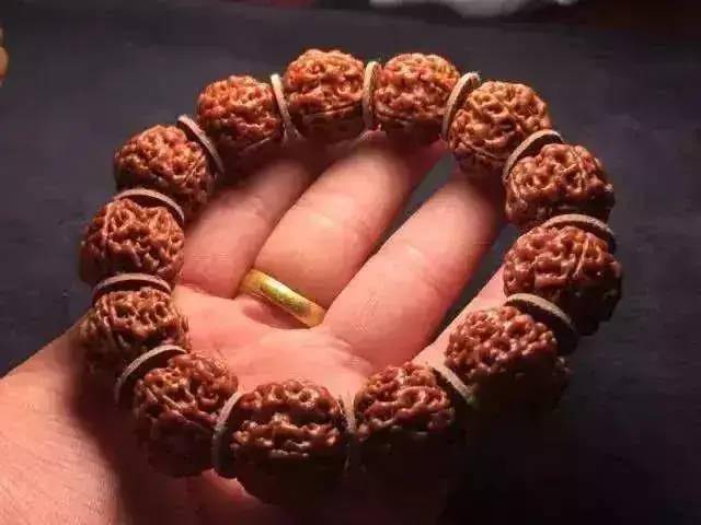 金刚盘多久才能上油 dea61cd5432b412d856eab2d175d2f46.jpeg