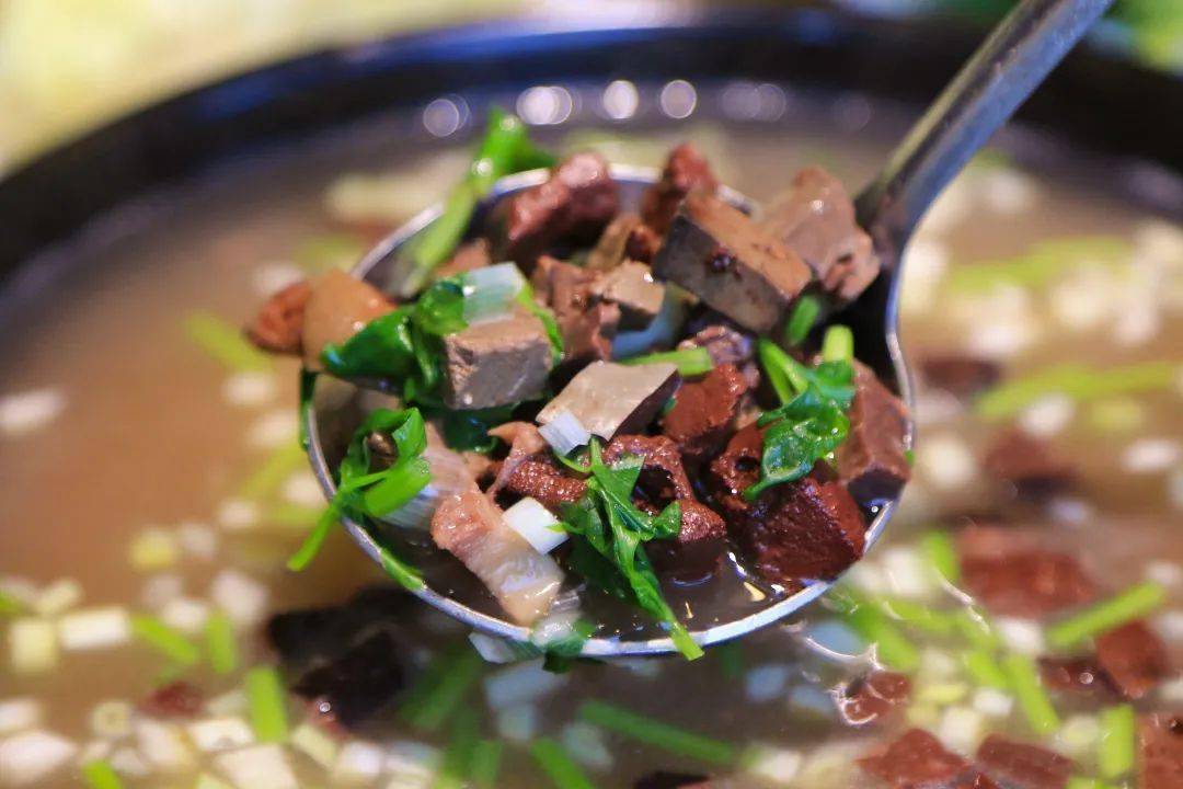 驴肉大葱馅儿饼也不赖!_砂锅