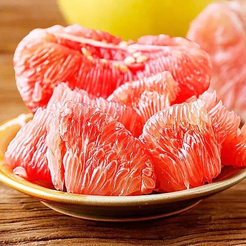 产地食材 挡不住的“柚”惑，清甜、无渣、水分足的福建平和红心蜜柚，每年就盼这一口！_柚子