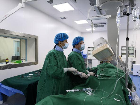 血管|生死竞速！27岁小伙“抢”回一命！