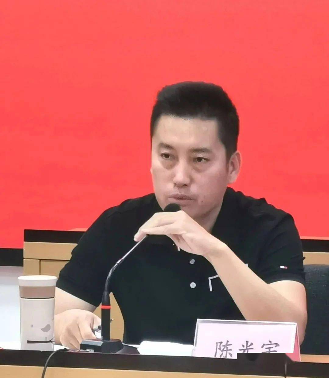 新文艺群体五班召开学员临时党支部扩大学习交流会