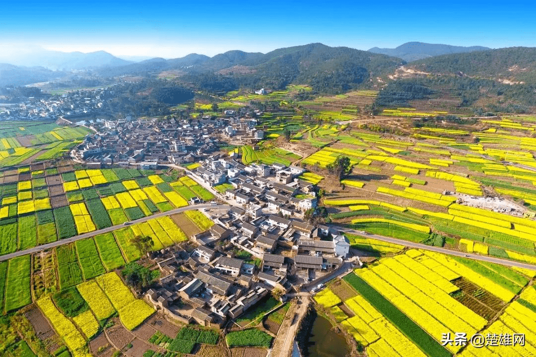 楚雄市子午镇云龙村提升人居环境挖掘红色资源建设美丽乡村