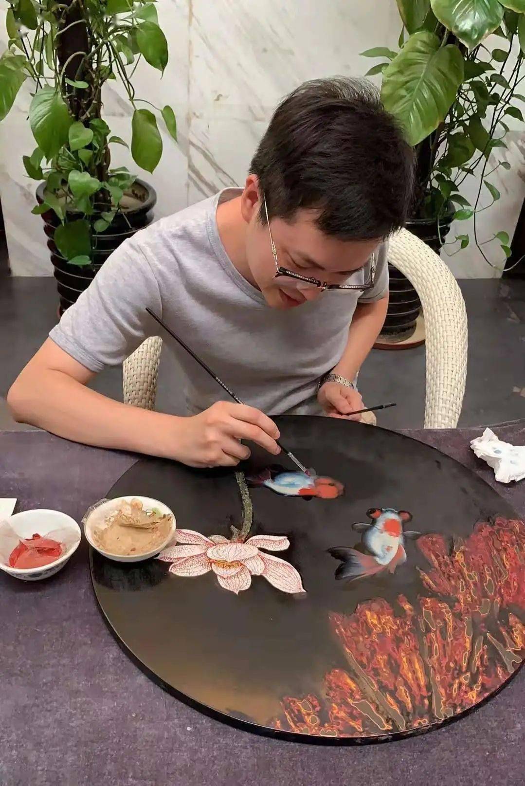 "艺坛新锐"漆艺展亮相福建省海峡民间艺术馆