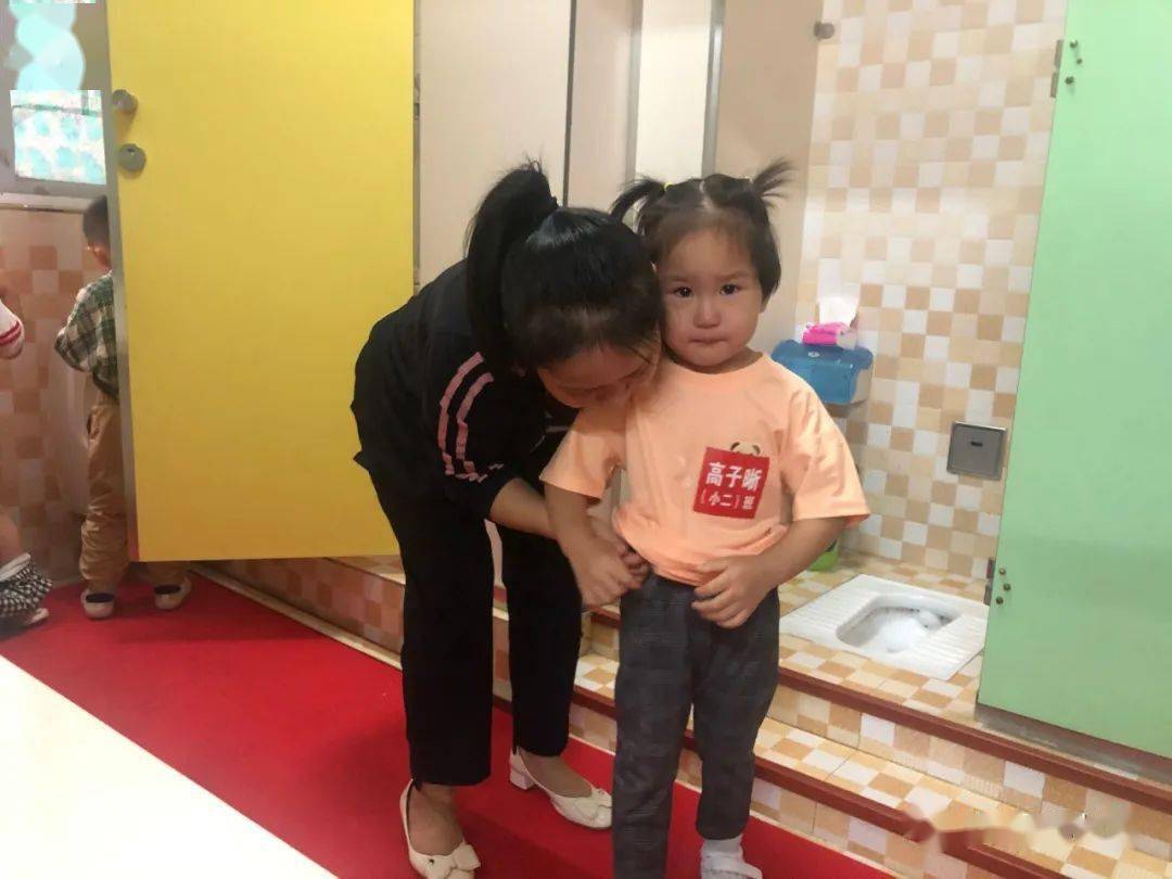 活动|镇安县幼儿园开展小班幼儿开学活动