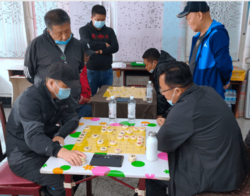 经过近两个小时的激烈角逐,高家洪,唐鹤然,赵海峰