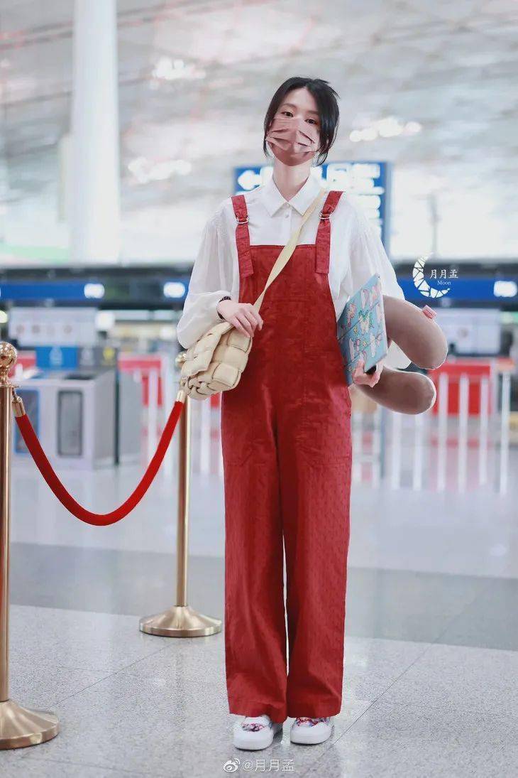 毛衣|下周穿什么 | 跟女明星学做环球影城最靓的仔!