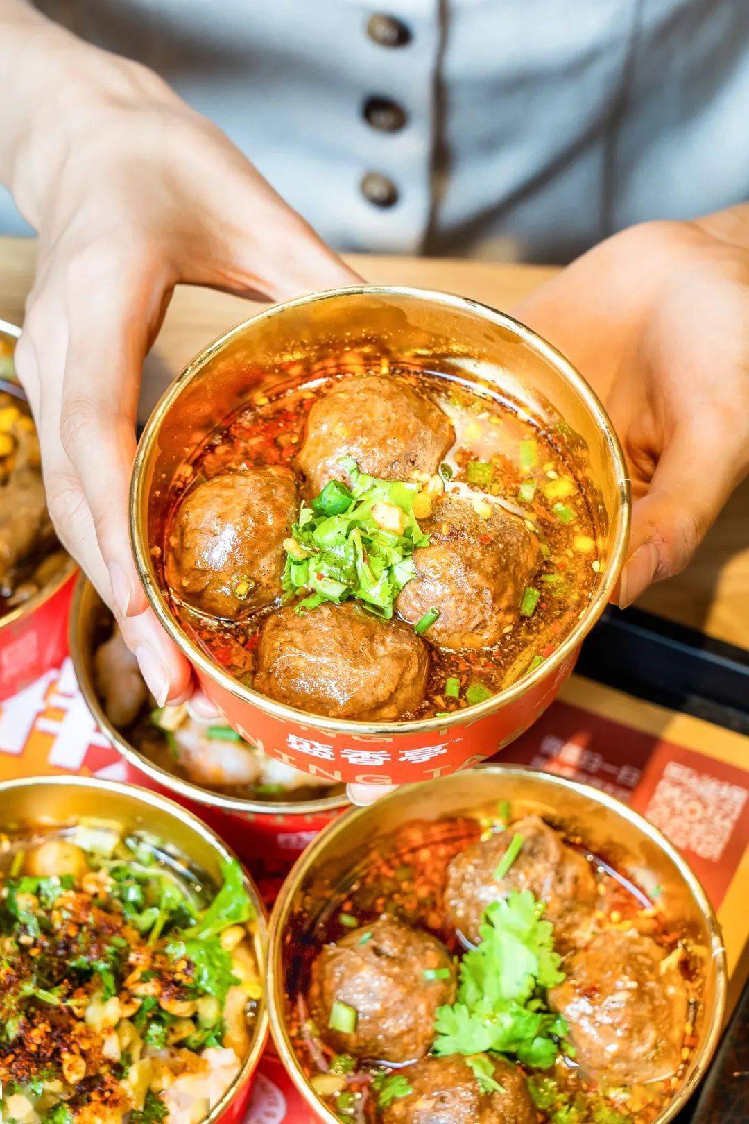 秋天的第一锅热卤霸王餐武汉人用胃投票