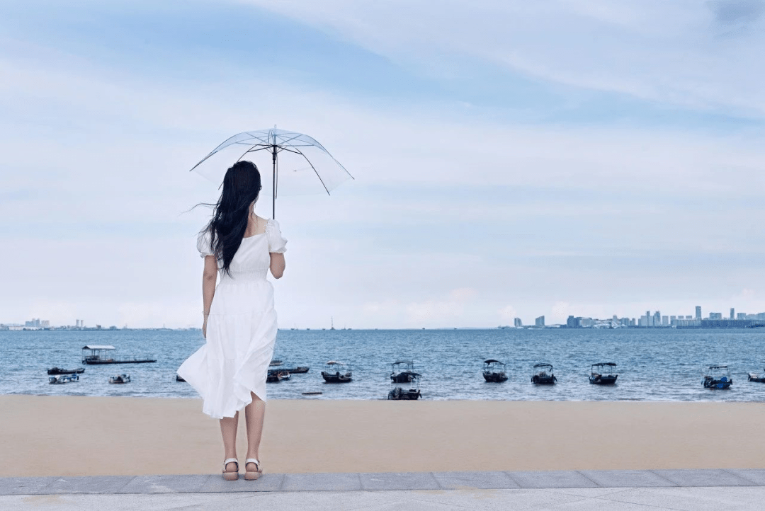 所谓"相由心生",一个外表干净的人,内心也必然是澄澈的.