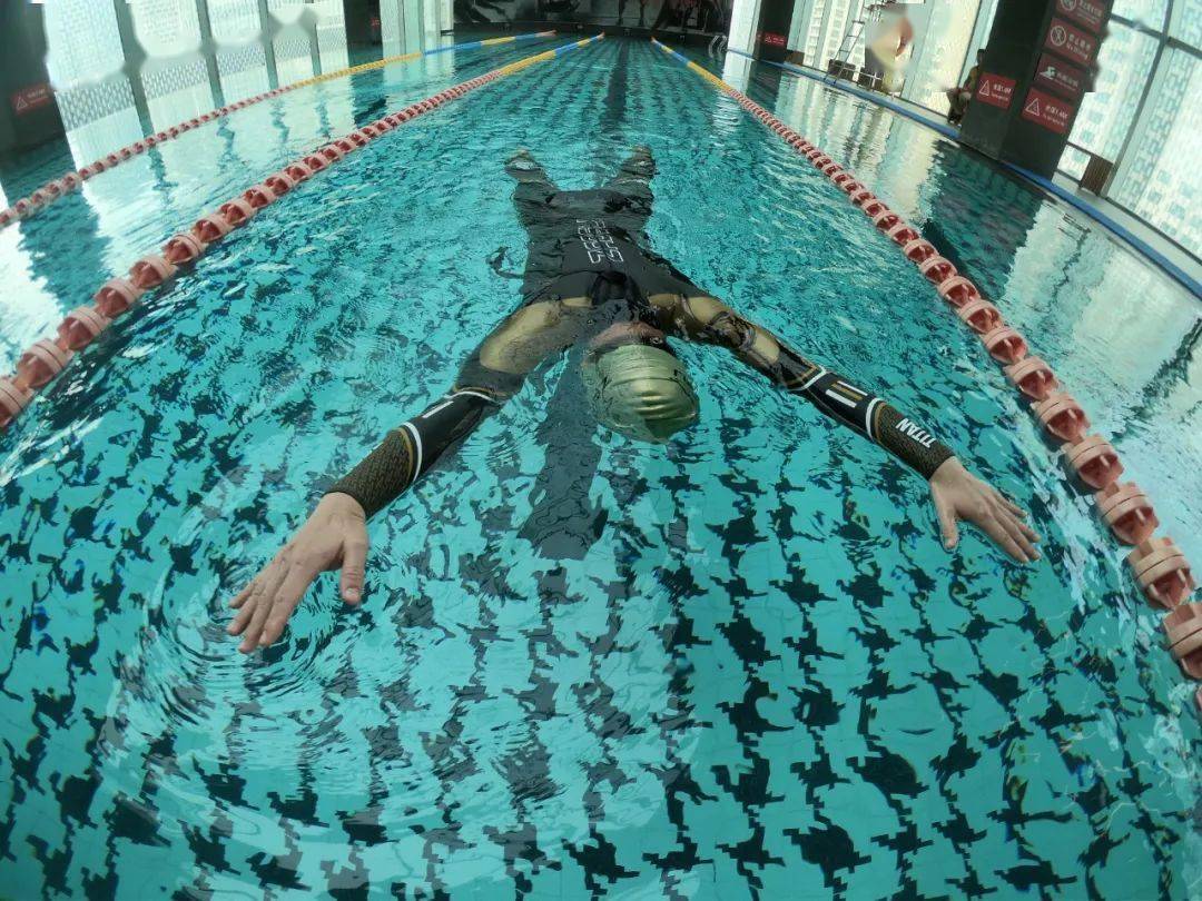 打铁必备zaosu党版二代胶衣助你闪耀阳朔铁三赛场