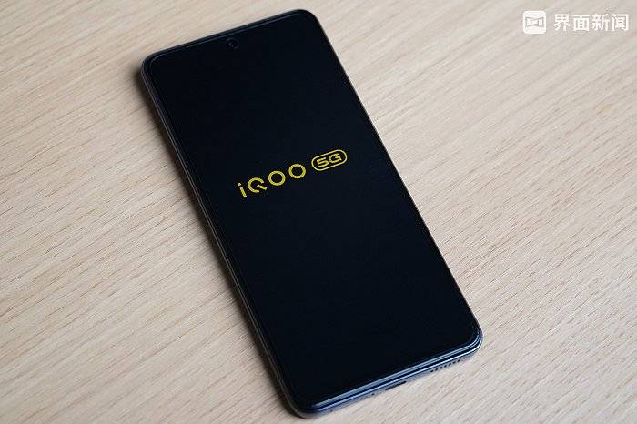 nits|2000元价位段的性能之选?iQOO Z5上手体验