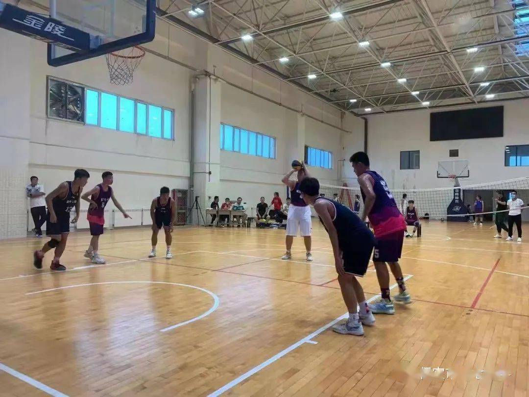 披荆斩棘定无悔勇往直前终成功保定七中篮球队荣获2021年河北省中学生