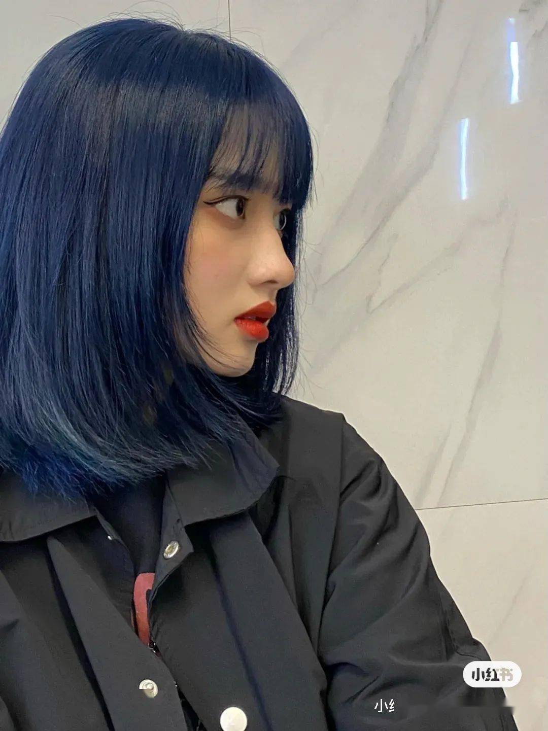 cr小红书如图蓝黑色是可以不用漂直接上色的但原生头发太黑可能就