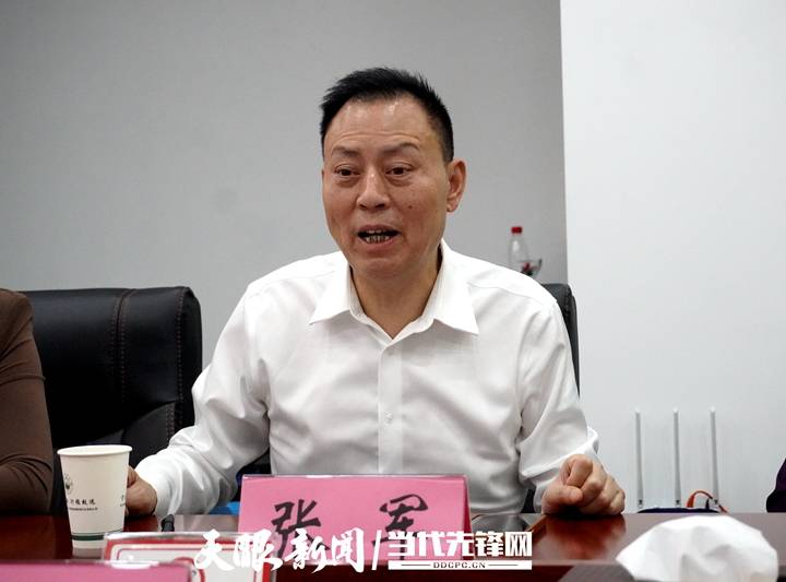 天博瞄准市场 精心开发 打造“双品牌”做强林产品贵州黔林优选公司与四川绿水青山公司举行林特产品合作协议签约仪式(图2)