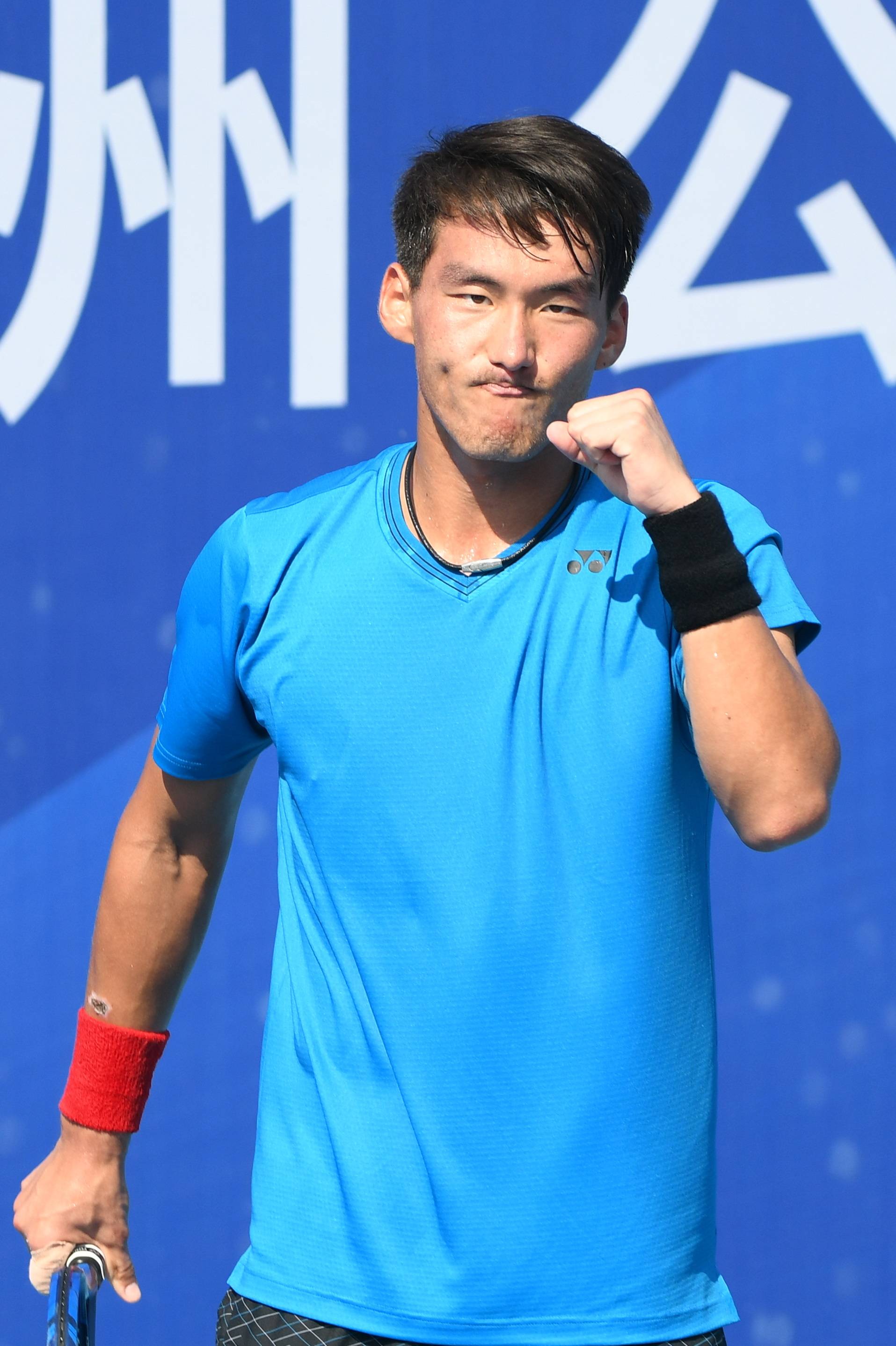 网球——中巡赛常州公开赛:布云朝克特夺得男单冠军