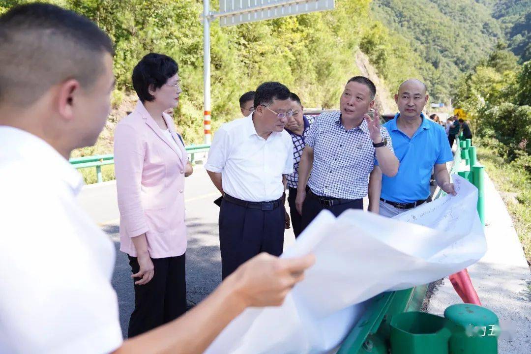 陈华来我县开展"我为群众办实事"及乡村振兴调研