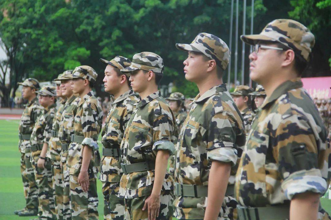 军训特辑英姿飒爽尽显青年风采