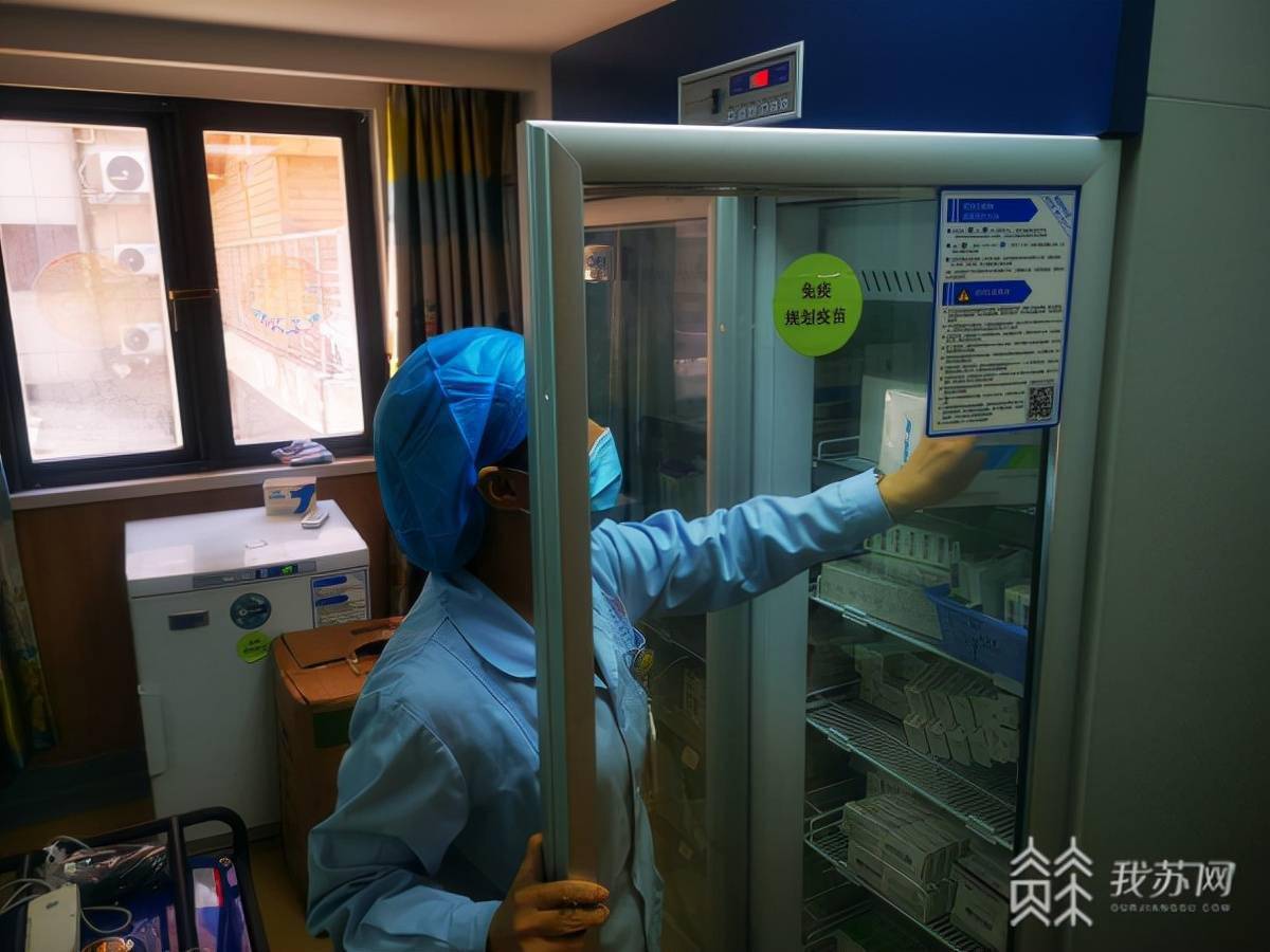 流感|流感疫苗开打，和新冠疫苗能同时打吗？