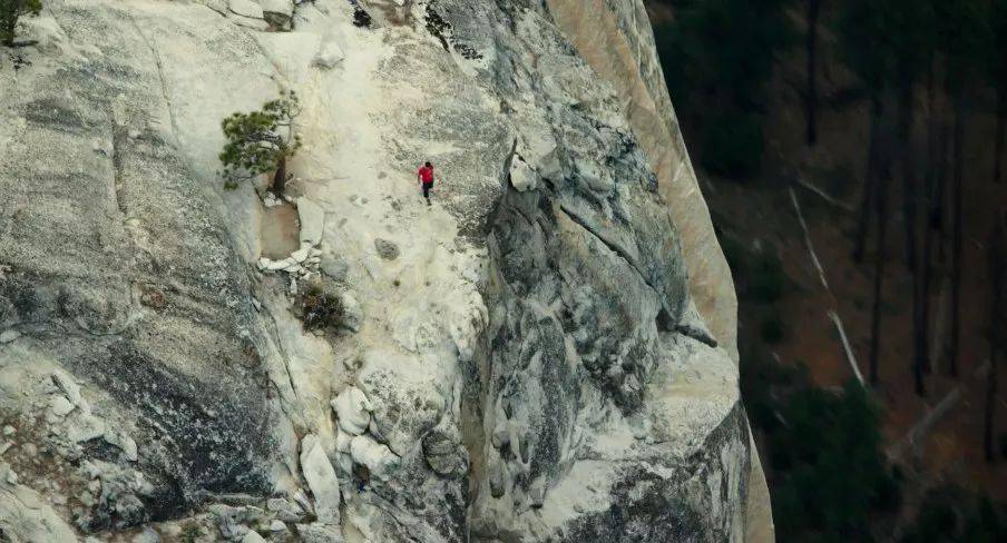 极限|豆瓣8.9，挑战人类的生理极限，全程牛B到无语！