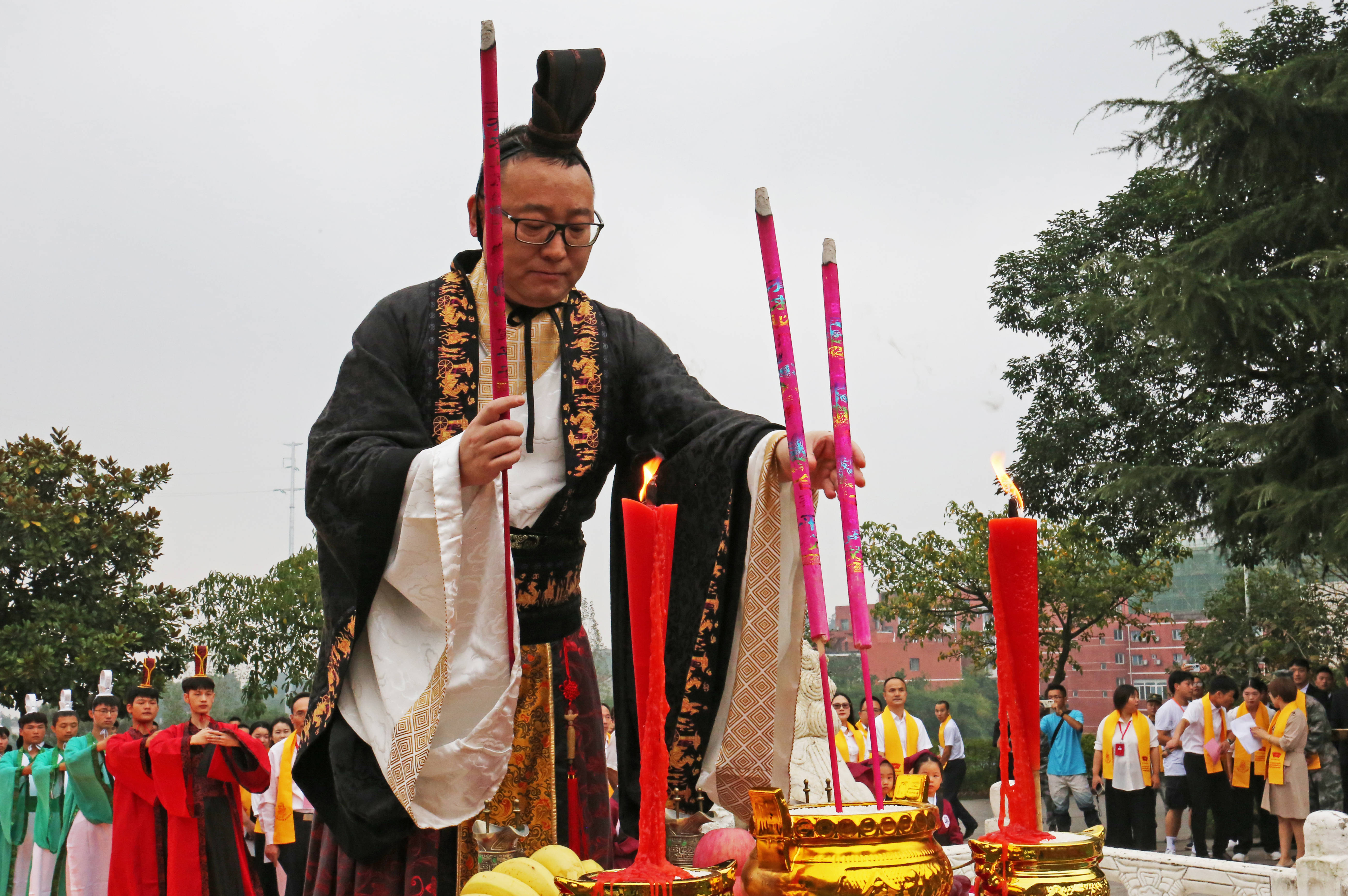 重庆信息职院举办祭孔大典暨第十二届孔子文化节开幕