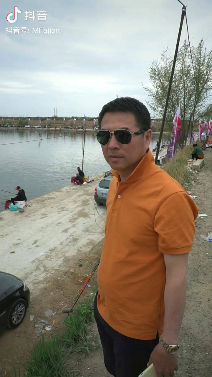 第一次来静海花园成功上岸静海花园黑坑钓鱼