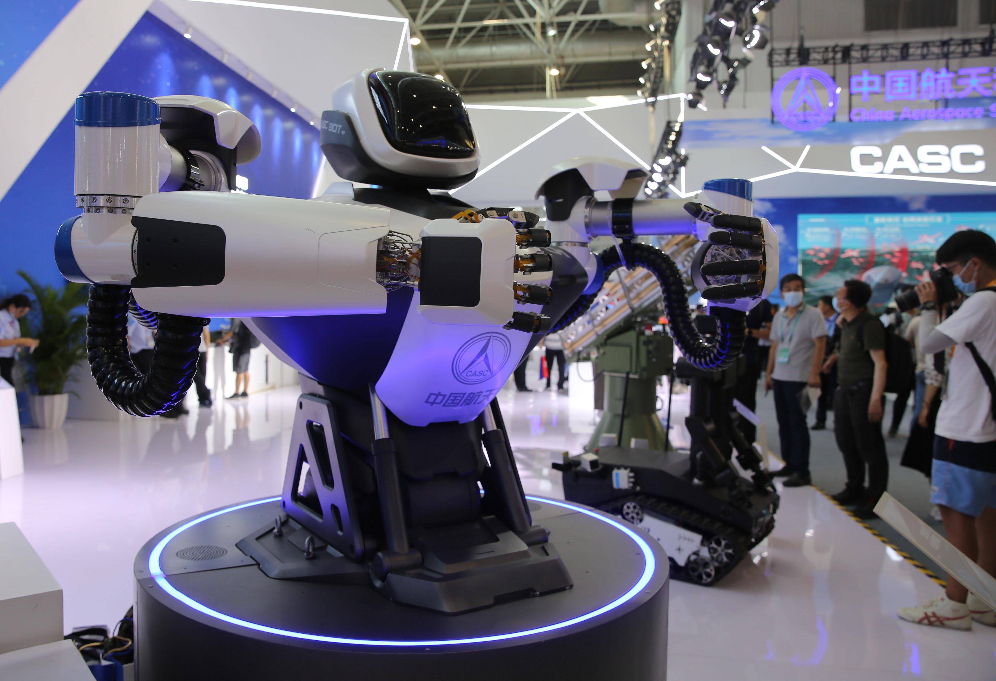 未来可上太空也可应用于智能假肢领域双臂灵巧机器人第十三届中国国际