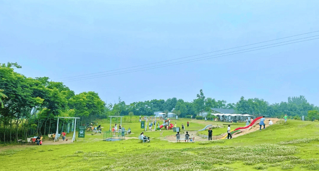 300亩有机牧场打造休闲观光亲子游年接游客20多万一二三产融合案例