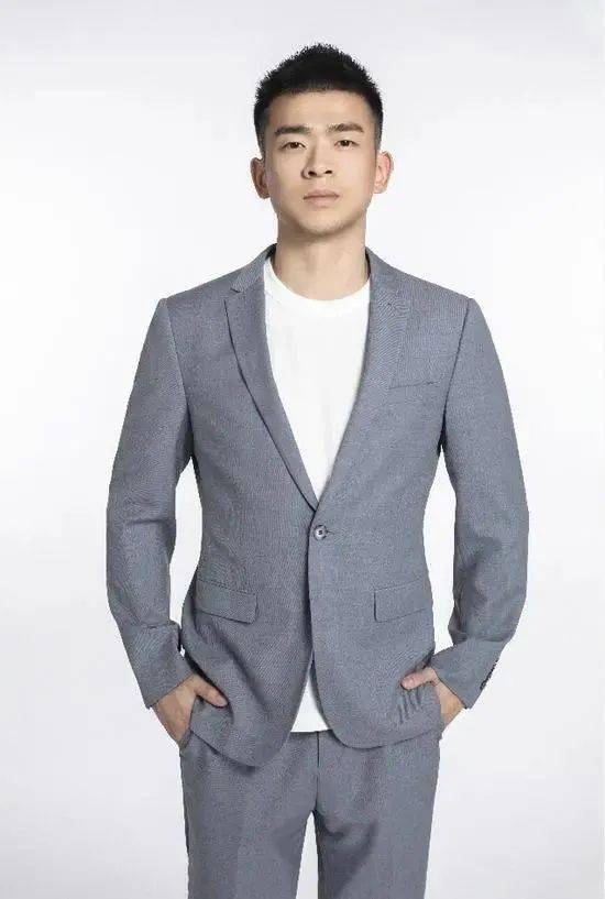 郑思维回应求婚:想给女友一个家 婚姻会帮助事业